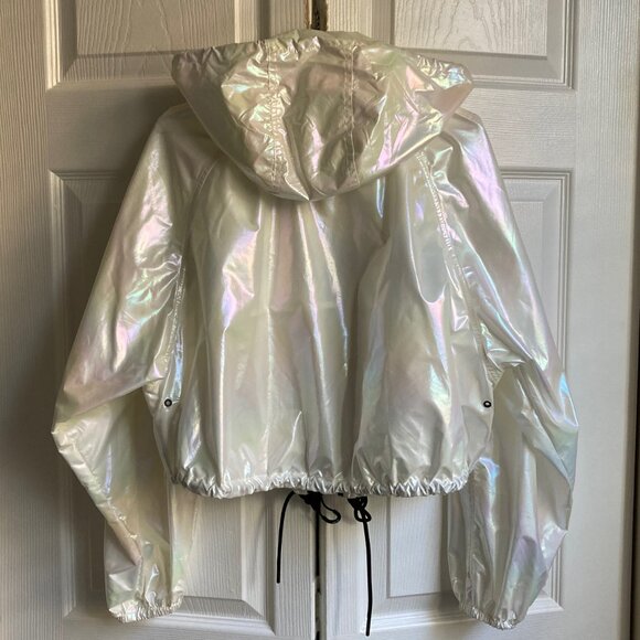 Iridescent tech crop jacket - Picture 9 of 14